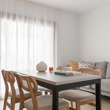 Coquette A 50 Metros De La Playa * بلاتجا ذارو